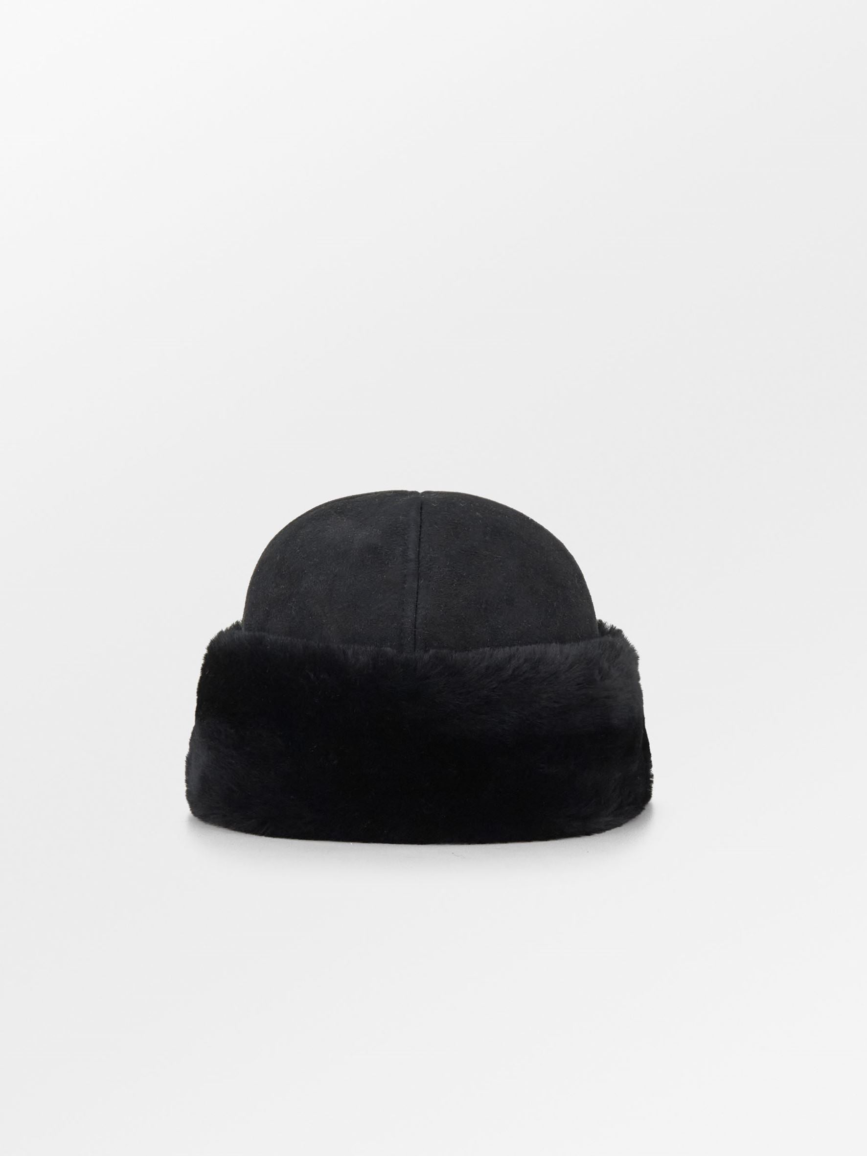 Dora Shearling Hat Clothing BeckSöndergaard